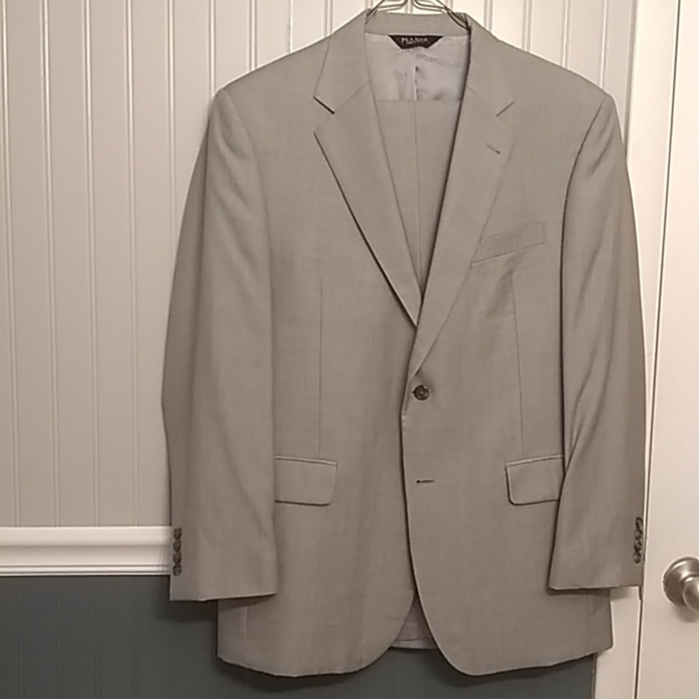 MENS Jos.A Banks gray suit